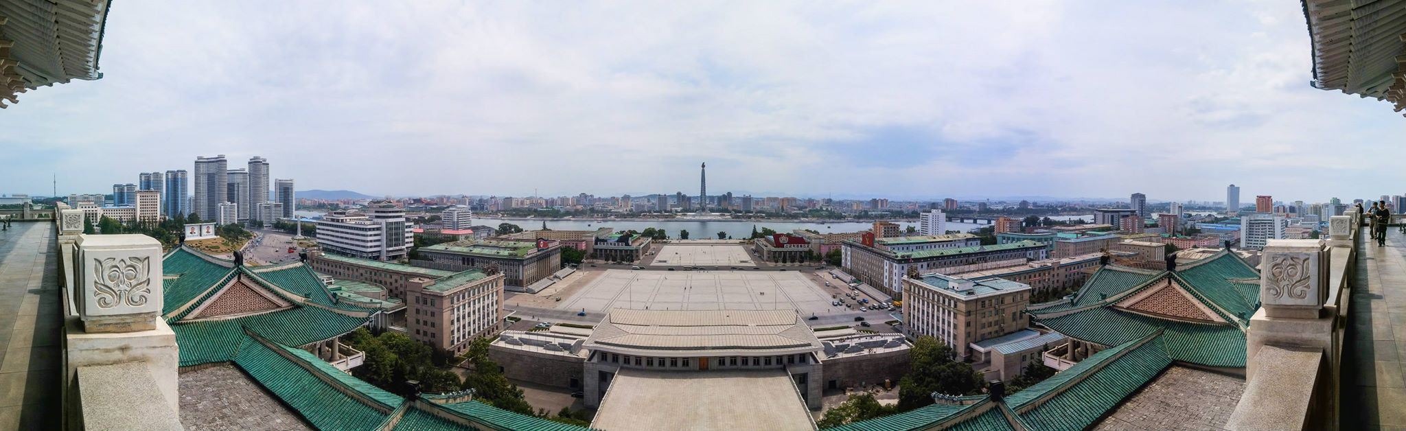 Life in Pyongyang, Juche 104