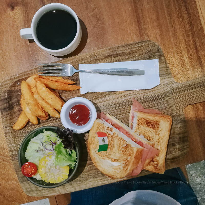 Breakfast sandwich at UIJ Hotel restaurant
