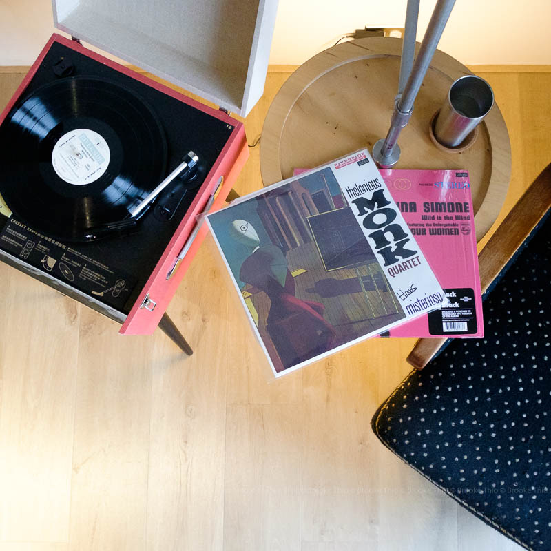Record player in U.I.J Hotel Deluxe Room
