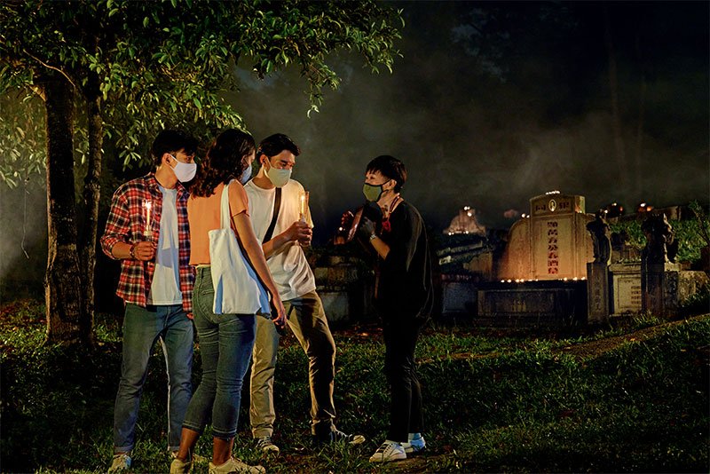 Night activities in Singapore: go on a ghost hunting tour. Teo Studio / TIH